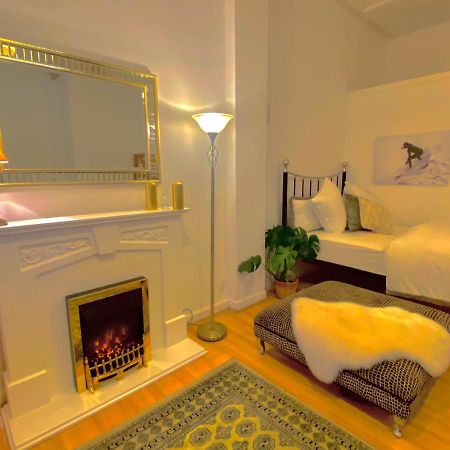 Roman Studio Apartment Edinburgh Exterior photo