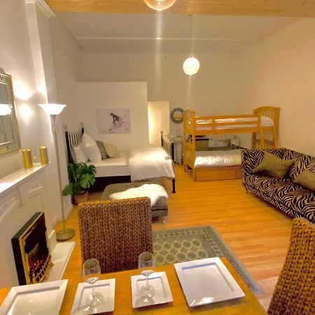Roman Studio Apartment Edinburgh Exterior photo